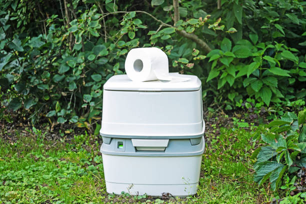 Best Portable toilet rental cost  in Chandler, AZ