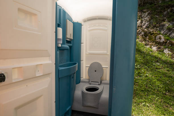 Best Portable restroom trailer rental  in Chandler, AZ